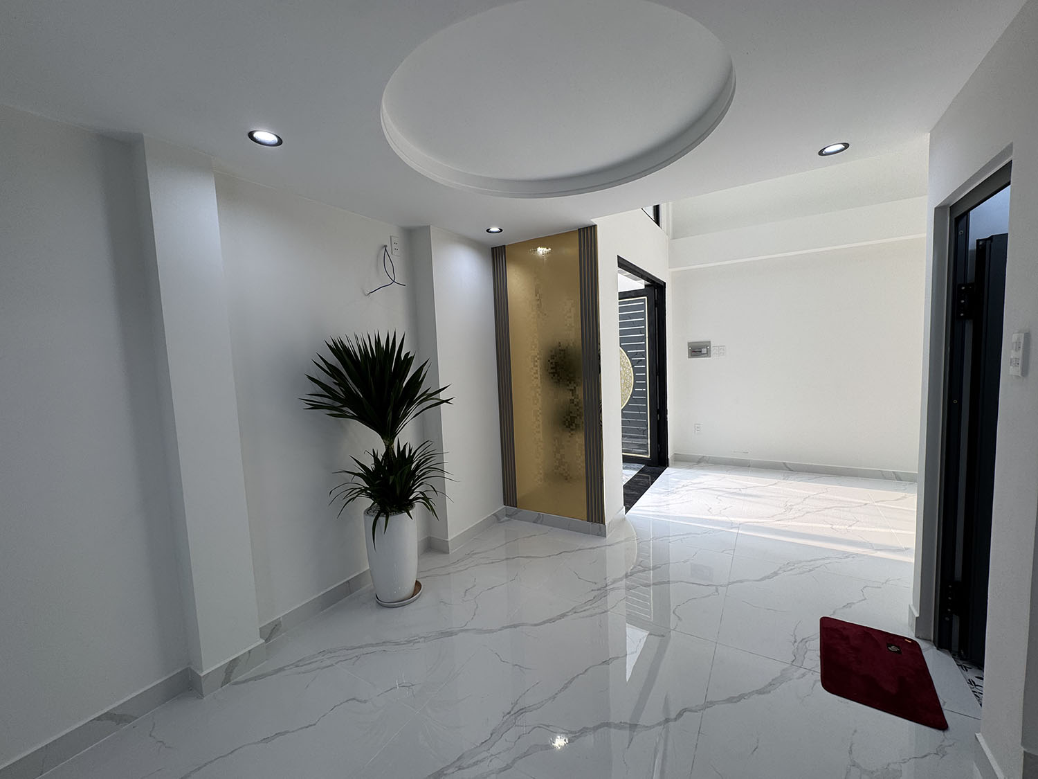 Biệt thự mini 3 lầu, t.kế Tân Cổ Điển, Full n.thất, hẻm ôtô Cầm Bá Thước - Cạnh Phố Ẩm Thực PXLong